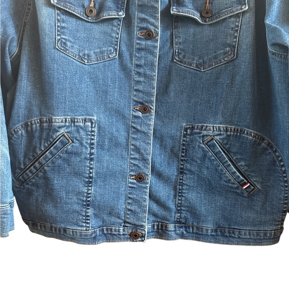 Tommy Hilfiger Women’s Sz 2X Medium Wash Denim Jacket Band Collar Metal Buttons - Picture 6 of 15